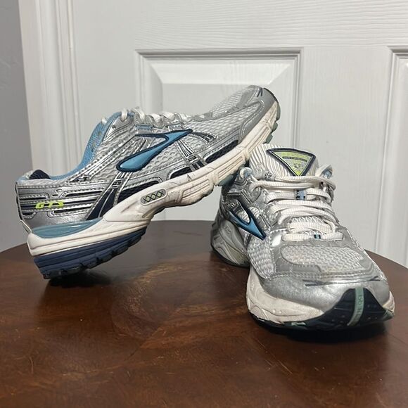 🔥🔥 Brooks Adrenaline GTS 11th Running Training Shoes great condition Sz 8 (B) - Picture 2 of 9